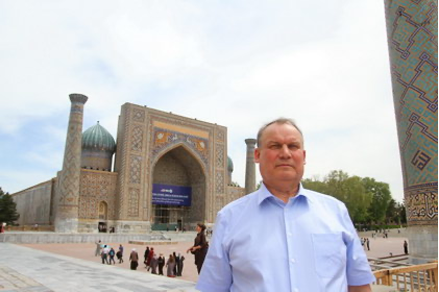 памятники узбекистана